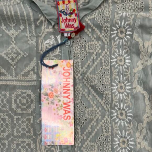 Johnny Was Sage Green Embroidered Button Down Tunic Top NWT $229 / Small – - Picture 4 of 5